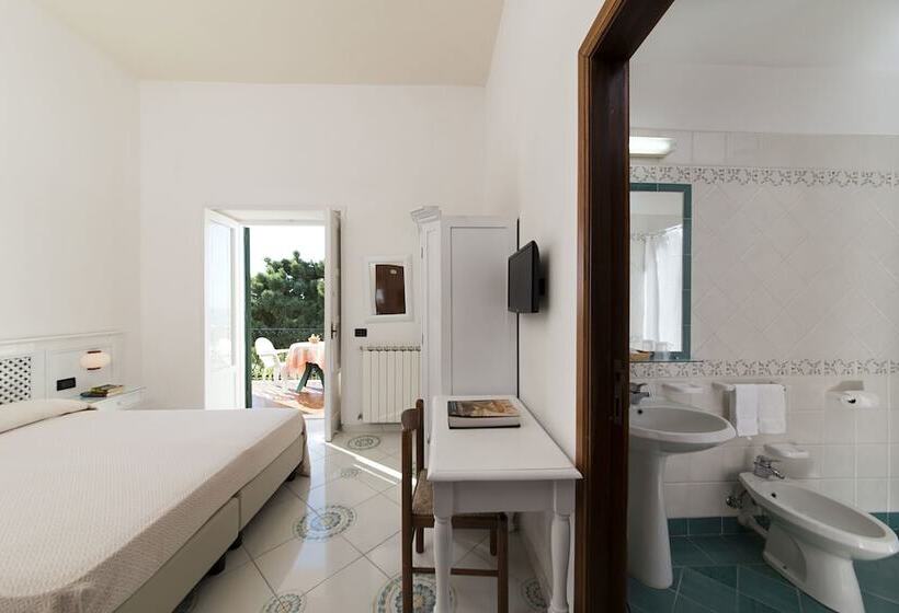 غرفة قياسية مطلّة علي البحر, Villa Melodie Adults Only