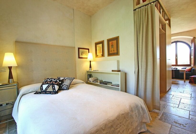 スイート, Castrum Di Serravalle