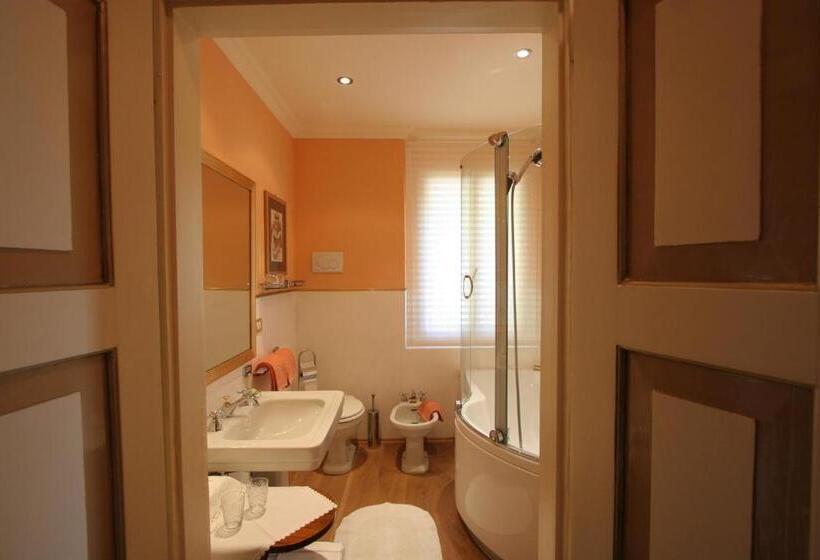 スイート, Castrum Di Serravalle