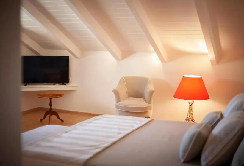 Deluxe-huone, Giardini Calce   Luxury Rooms