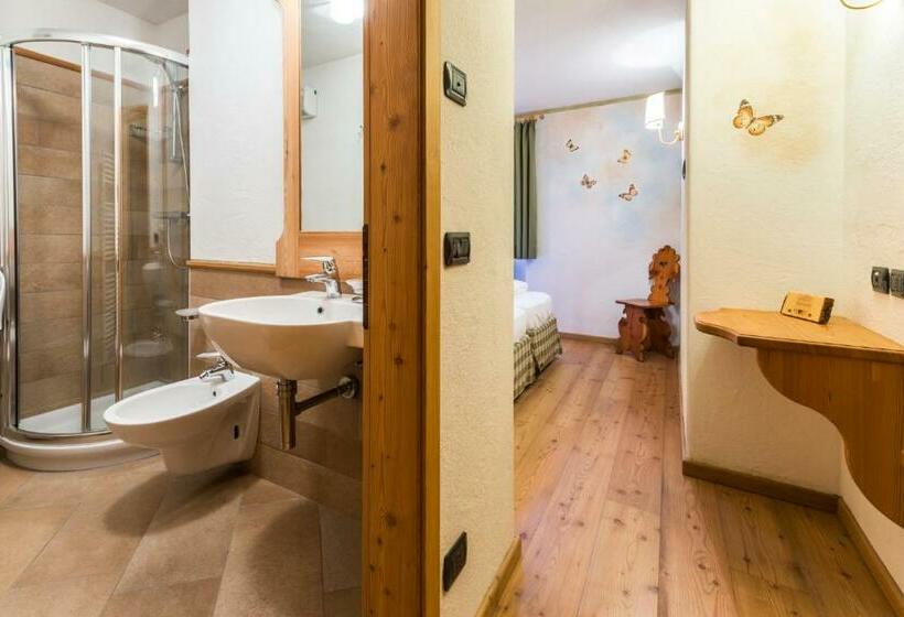 غرفة قياسية, Rifugio Lago Nambino