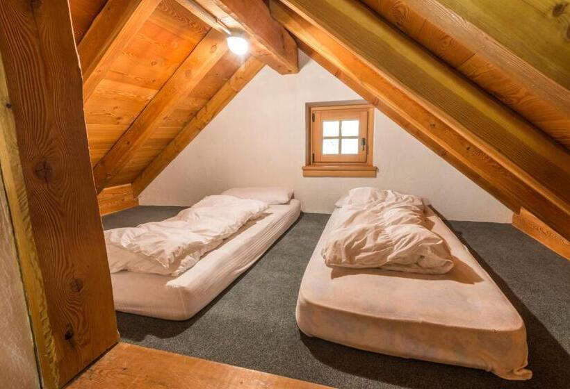 غرفة قياسية, Rifugio Lago Nambino