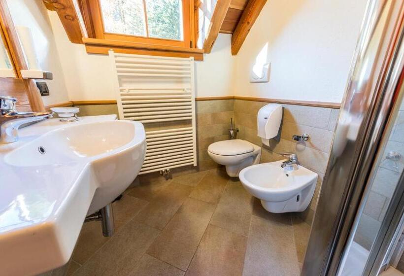 غرفة قياسية, Rifugio Lago Nambino