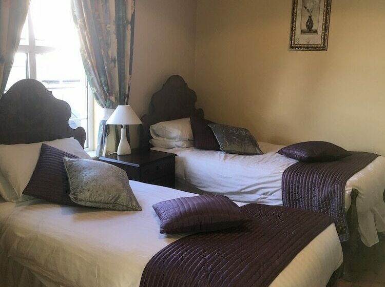 패밀리 룸, Townsend House Guest House