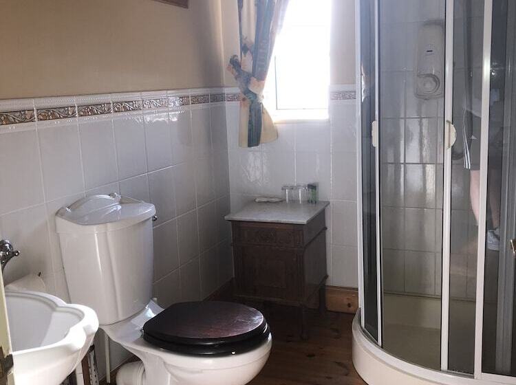 Семейный Номер, Townsend House Guest House