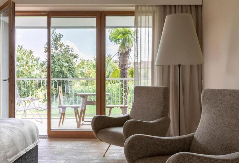 جناح مزود بتراس, Boutique Hotel Ballguthof Am Golfplatz