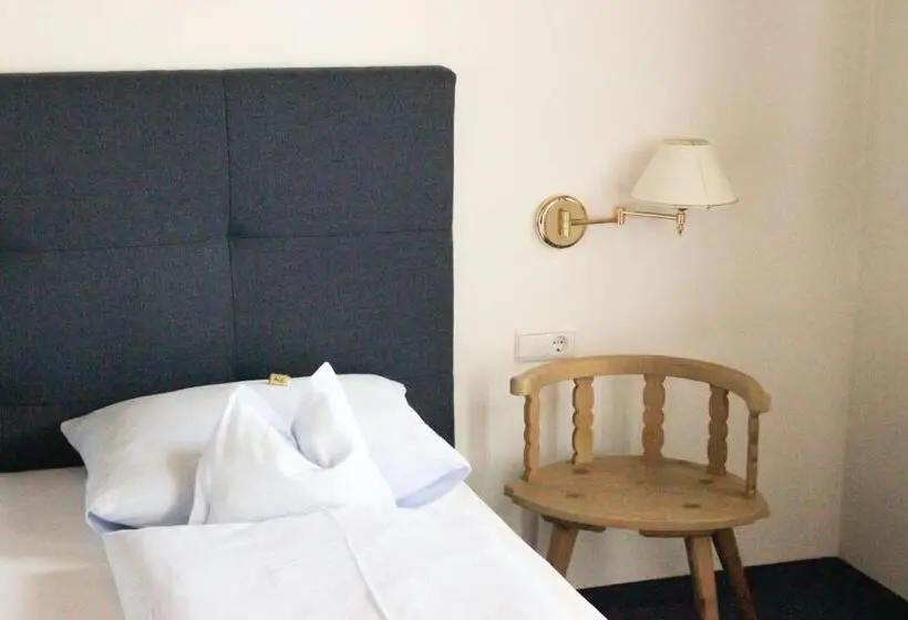 سوئیت جونیور با چشمانداز باغ, Boutique Hotel Ballguthof Am Golfplatz