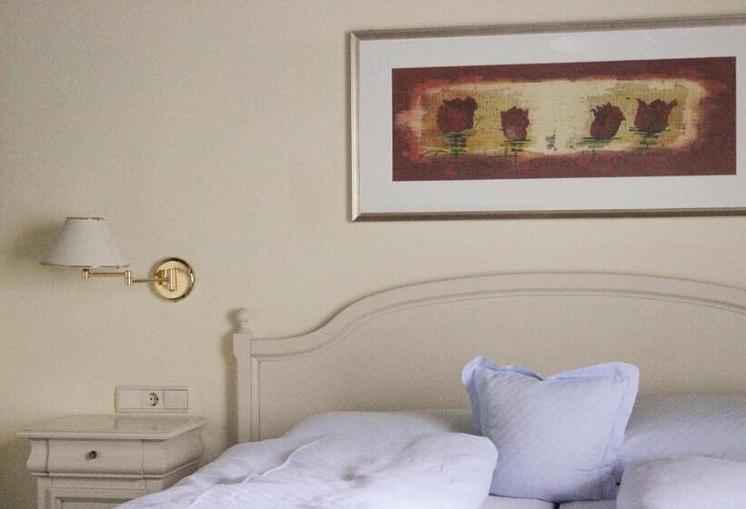 غرفة قياسية مطلّة علي الحديقة, Boutique Hotel Ballguthof Am Golfplatz