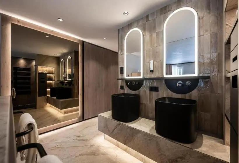 コンフォートルーム, Alpine Spa Resort Viktoria