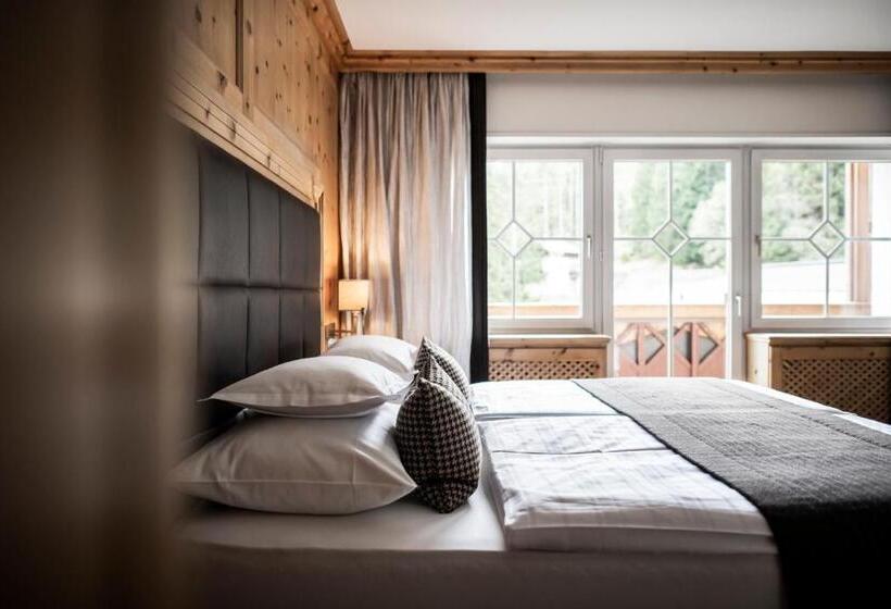 豪华园景房, Alpine Spa Resort Viktoria