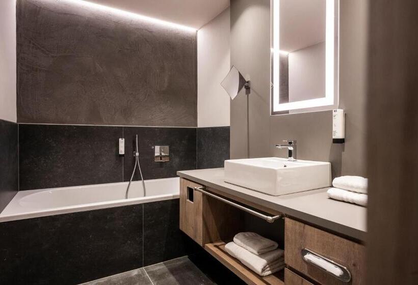 带阳台的豪华间, Alpine Spa Resort Viktoria