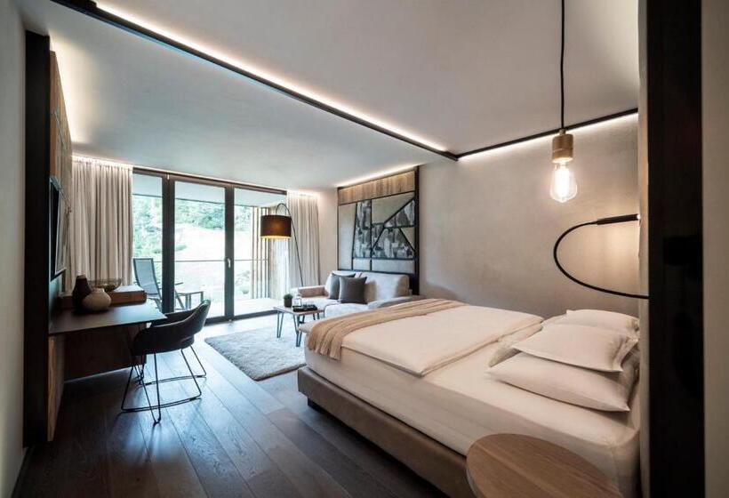 高级园景房, Alpine Spa Resort Viktoria