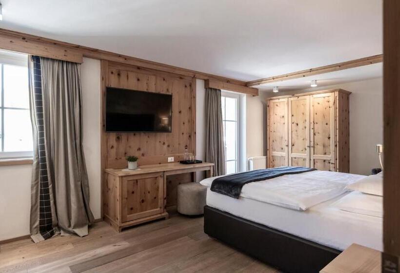 标准间带阳台, Alpine Spa Resort Viktoria