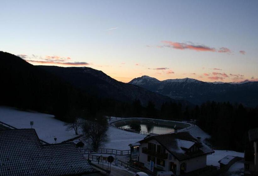 חדר סטנדרט לשלושה, B&b Francolini