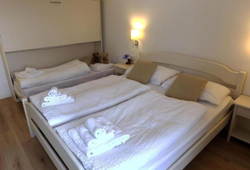 חדר סטנדרט לארבעה, B&b Francolini