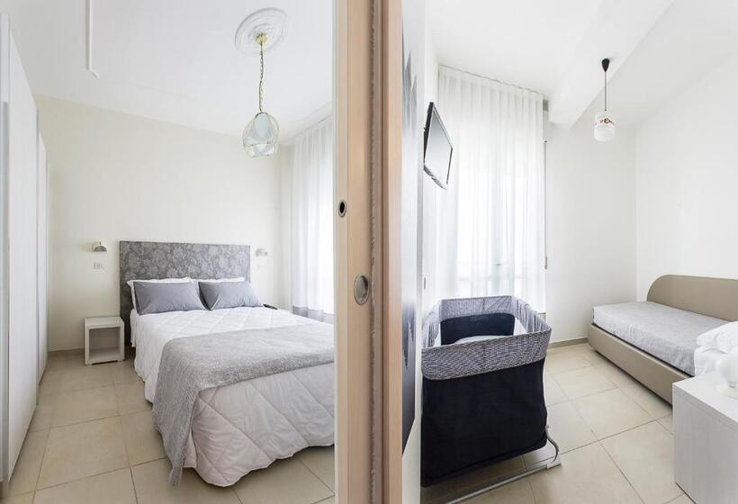 Семейный Номер Вид на Море, Caesar