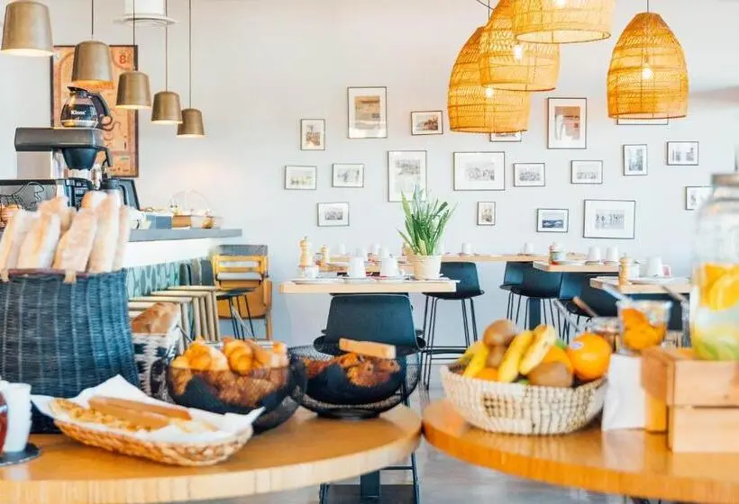 Standard-huone Merinäkymä, Cafe Miramar