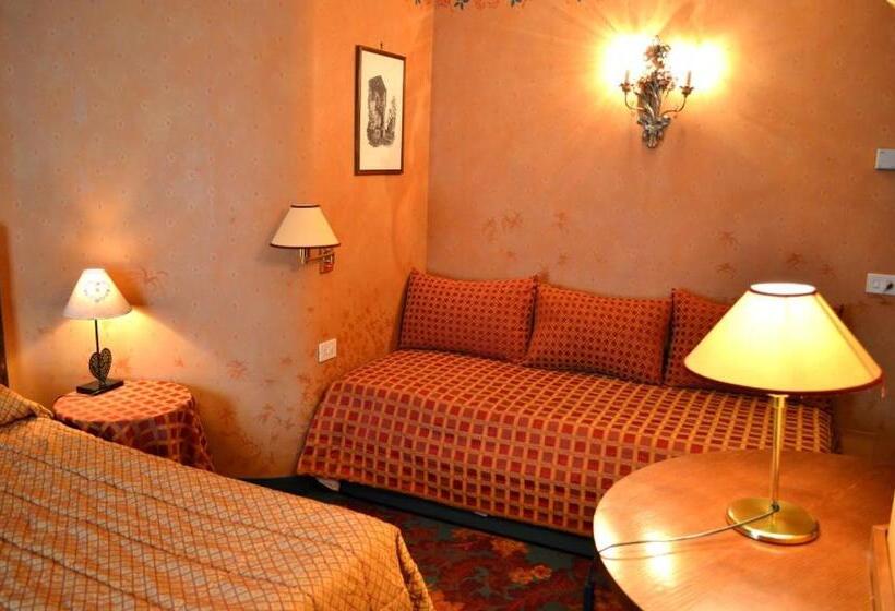 اتاق استاندارد سه نفره, Chateau Blanc
