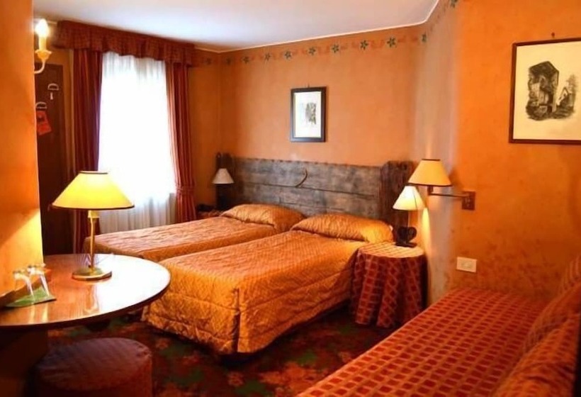 غرفة قياسية ثلاثية, Chateau Blanc