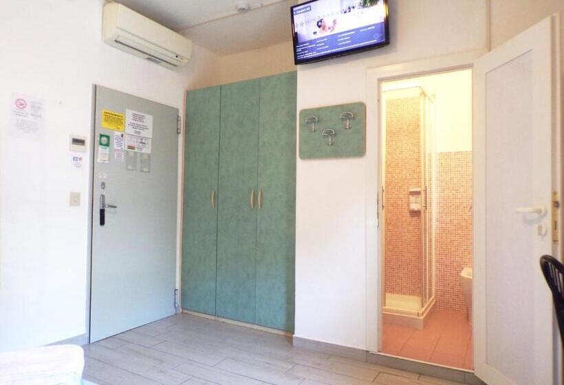 חדר אקונומי, Esedra