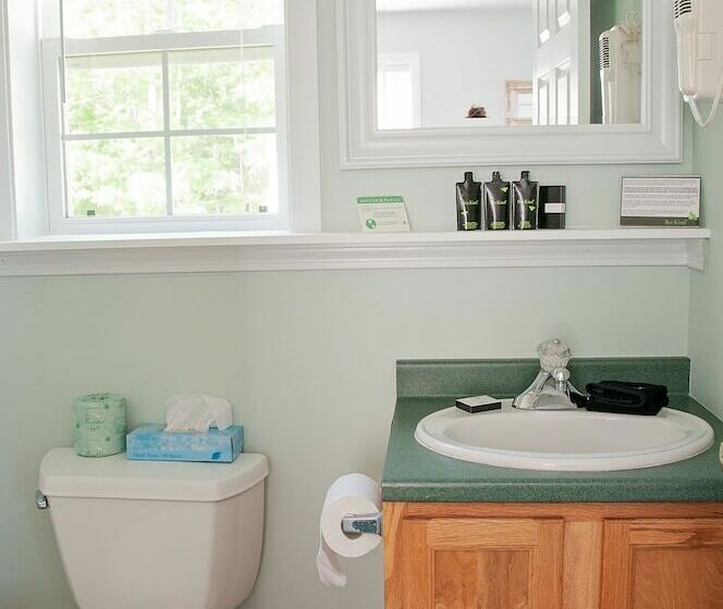 キャビン, Glenmoor By The Sea