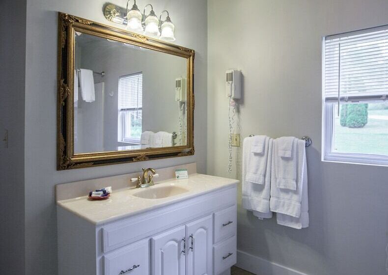 キャビン, Glenmoor By The Sea