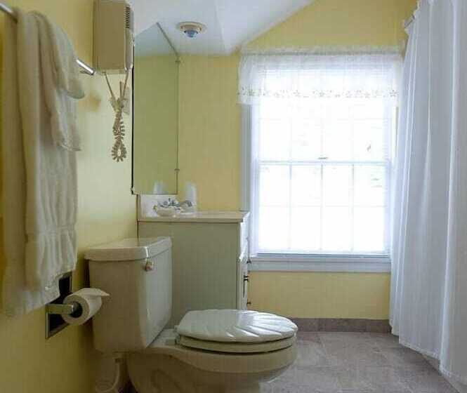 キングサイズベッドのスタンダードルーム, Glenmoor By The Sea