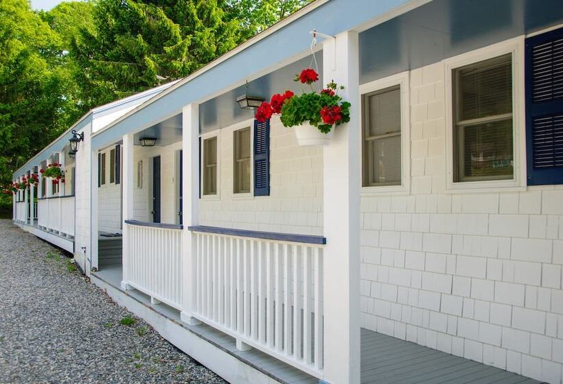 クイーンサイズベッドのスタンダードルーム, Glenmoor By The Sea