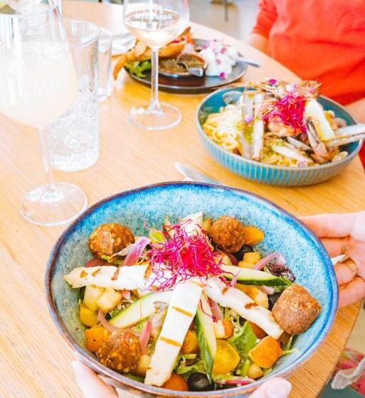 스탠다드 룸 측면 바다 전망, Cafe Miramar