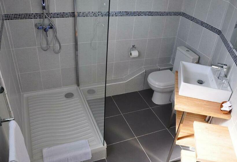 バルコニー付きスタンダードルーム, Hôtel La Baïne