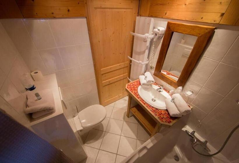 اتاق استاندارد سه نفره, Hôtel Spa L Oxygène