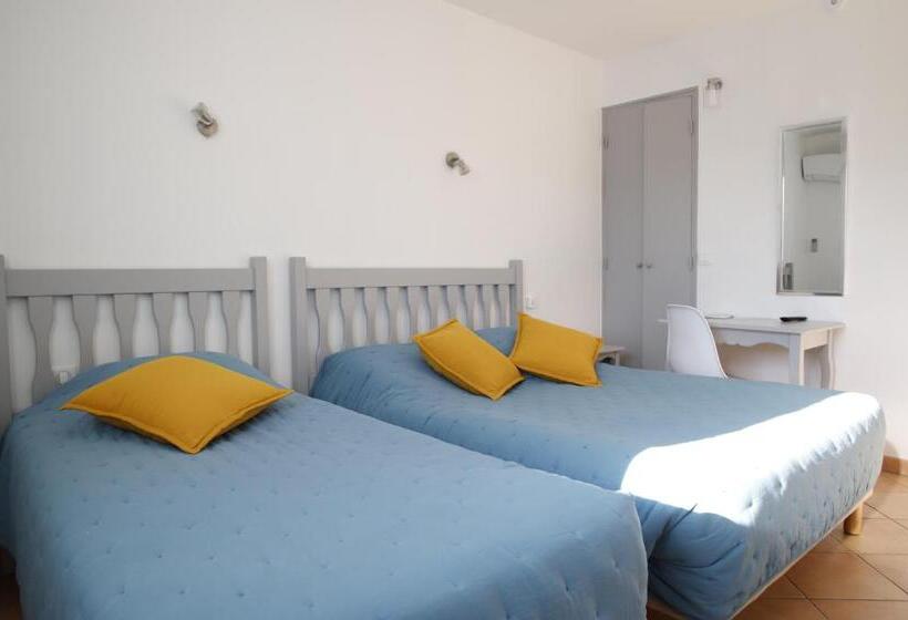 标准三人间, Le Fangassier