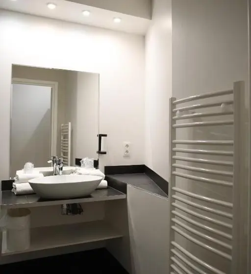 Comfort room with terrace, Le Fangassier