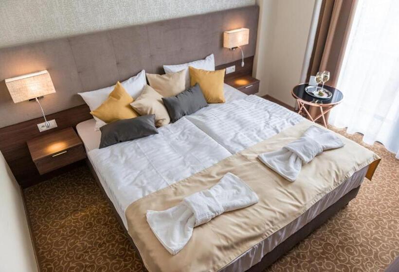 اتاق استاندارد پلاس, Thermalpark