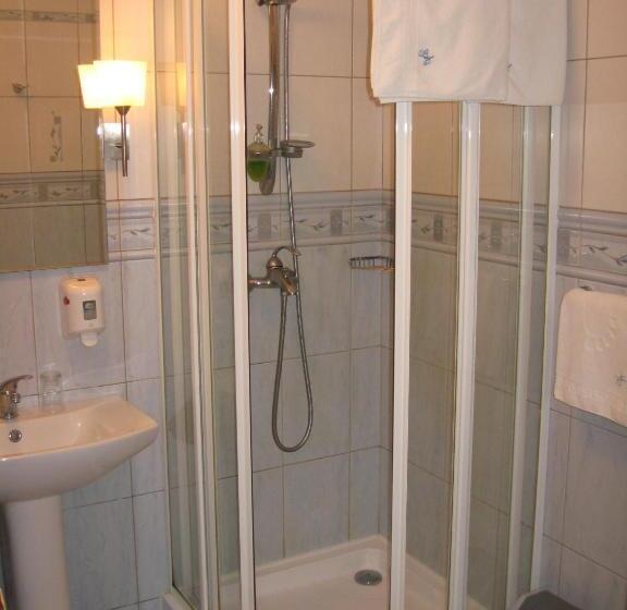 اتاق پنت هاوس, Vila Elvyra