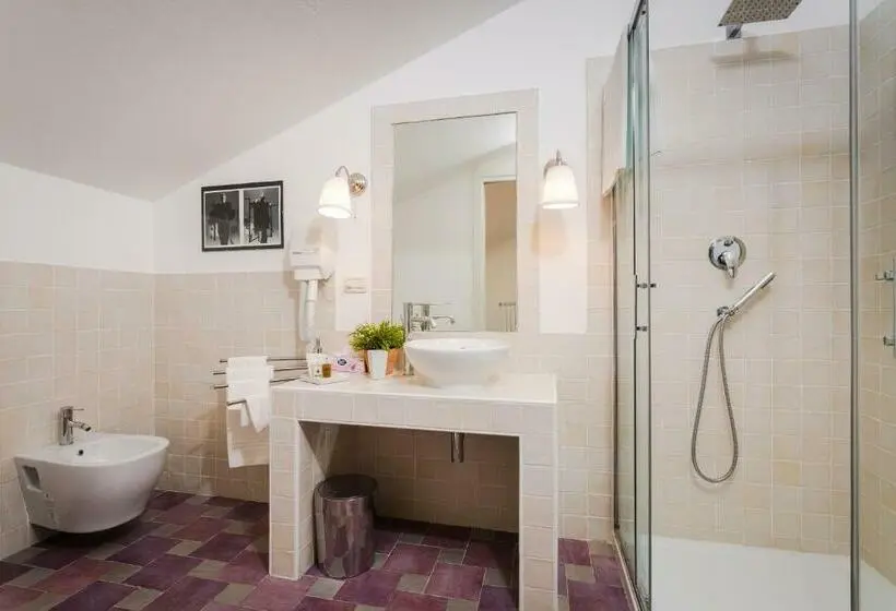 Standart Oda, Villa Borgo Duino