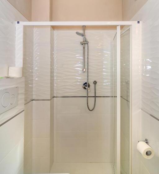 스탠다드 트리플 룸, Villa Grazia