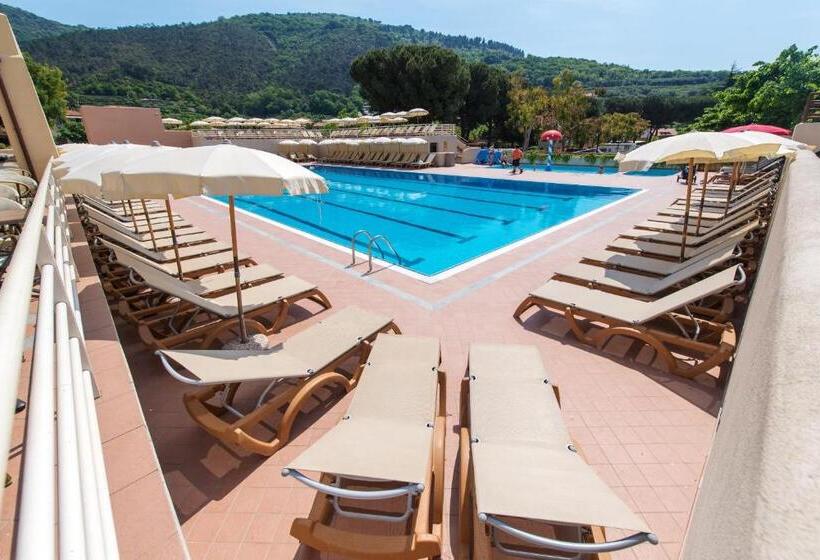 스탠다드 스튜디오, Il Villaggio Di Giuele