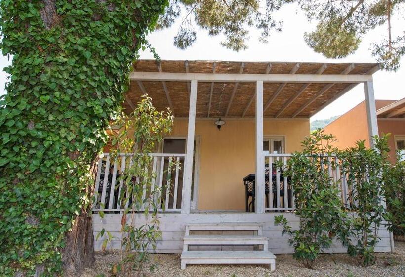 Бунгало Стандарт 2 Спальни, Il Villaggio Di Giuele
