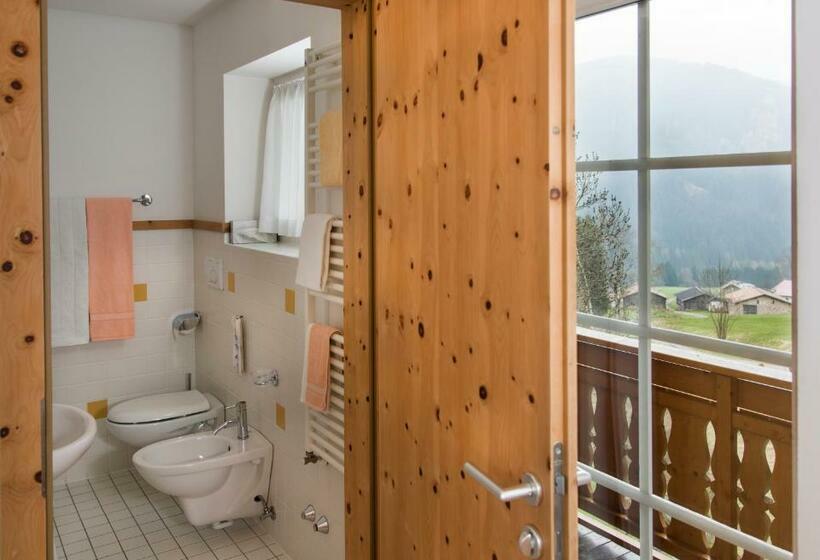 غرفة قياسية, Small & Lovely Hotel Zaluna