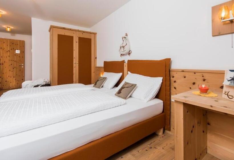 غرفة كومفورت, Small & Lovely Hotel Zaluna