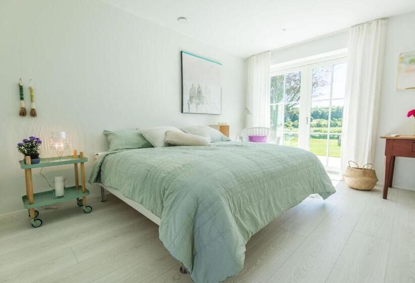 חדר דלוקס, Kunstart20