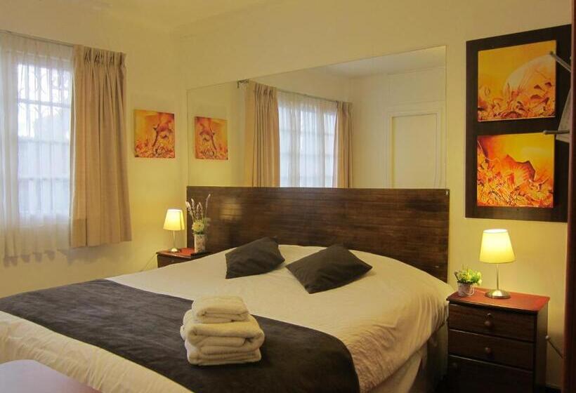 Quarto Estandar, 7 Norte