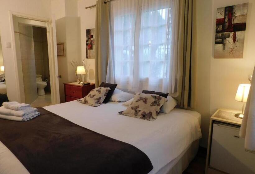 Quarto Estandar, 7 Norte