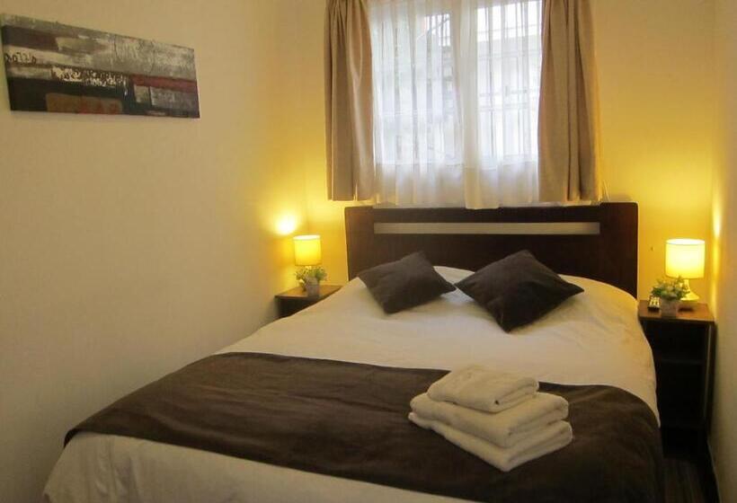 Quarto Estandar, 7 Norte
