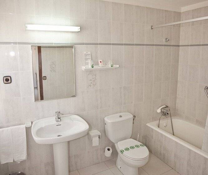 스탠다드 트리플 룸, Beri