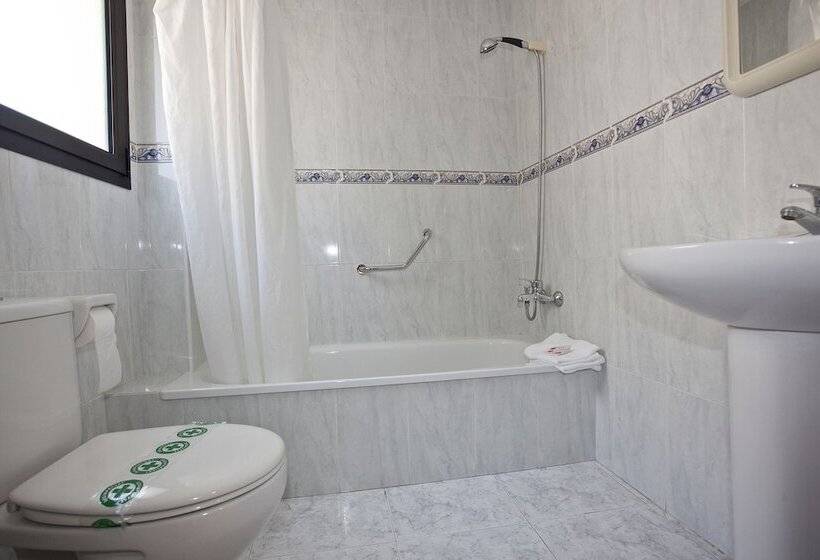 스탠다드 트리플 룸, Beri