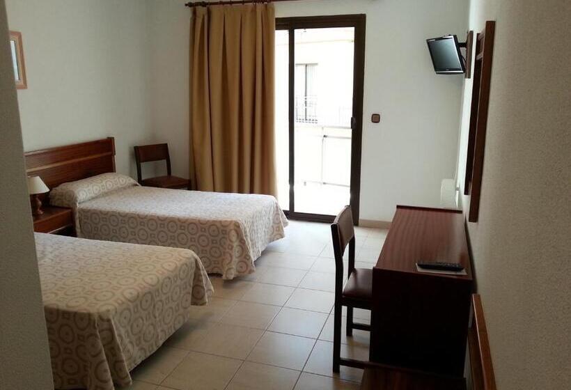 스탠다드 트리플 룸, Beri