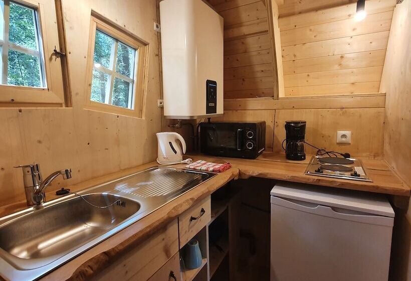 منزل غرفة نوم واحدة, Chateau De Razay