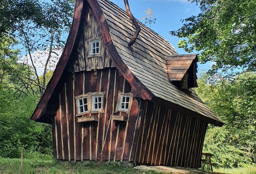 منزل غرفة نوم واحدة, Chateau De Razay